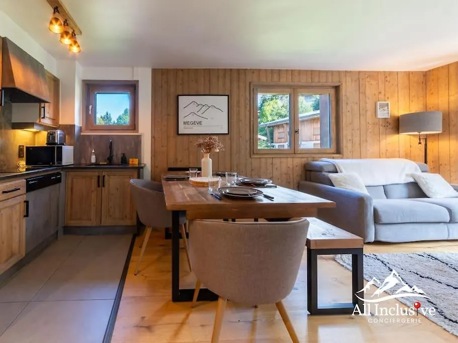 Joli Appartement Avec Balcon Megeve